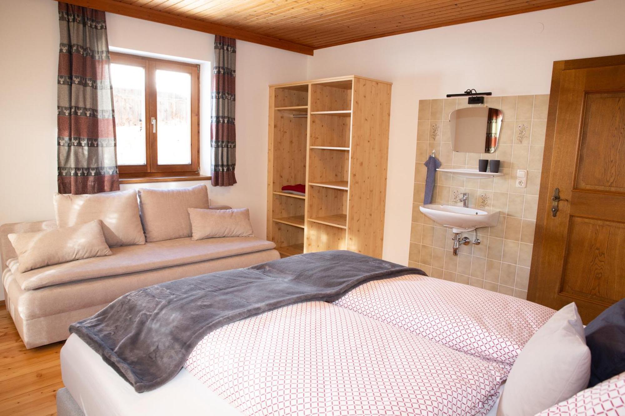 ザンクト・ヨーハン・イム・ポンガウ Haus Lindbichlヴィラ 部屋 写真